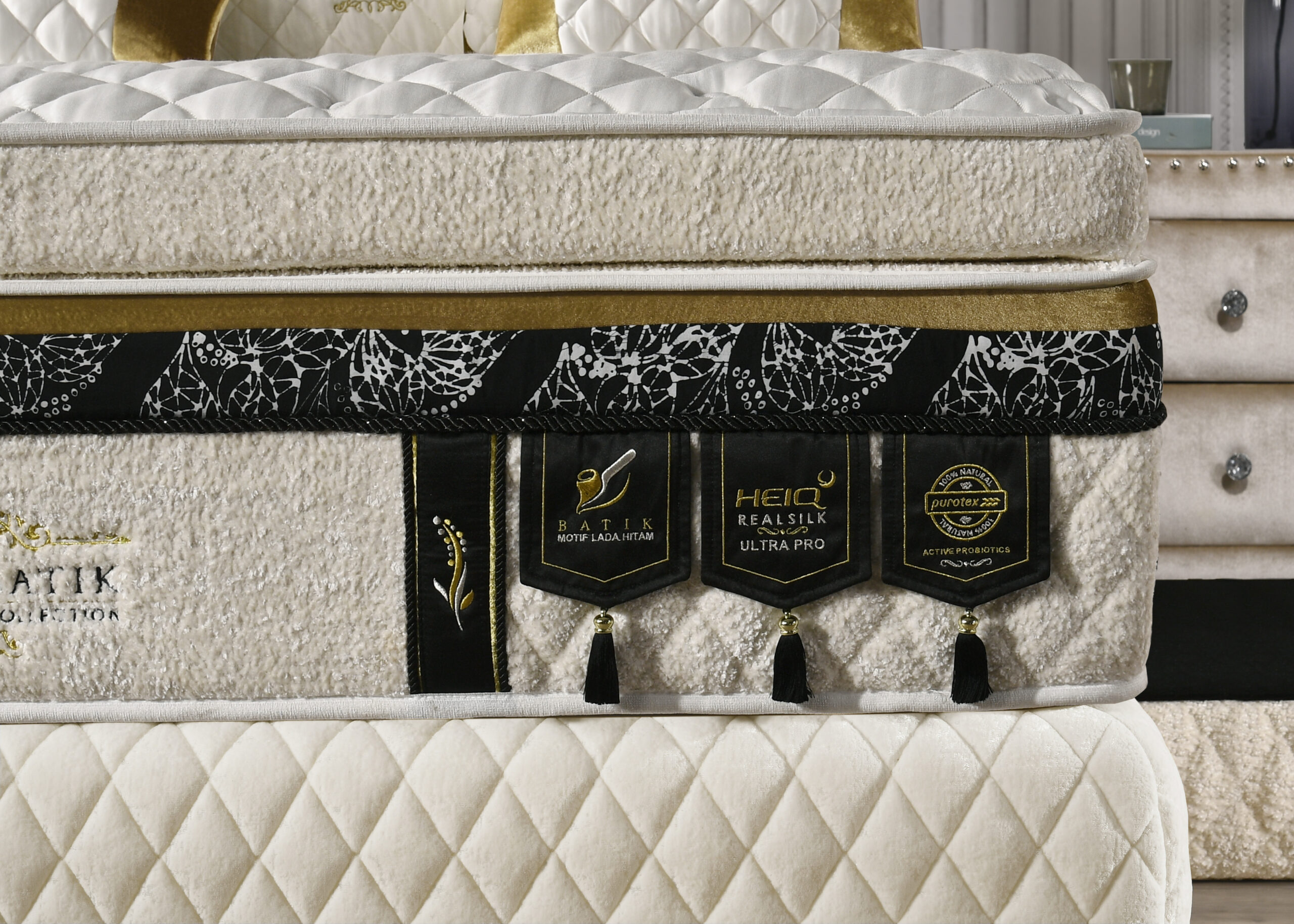 RoyalBatik_Slider-03